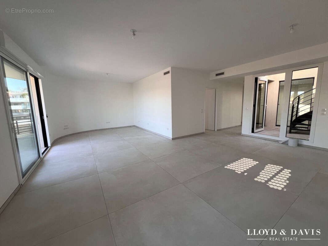 Appartement à SAINT-JEAN-DE-VEDAS