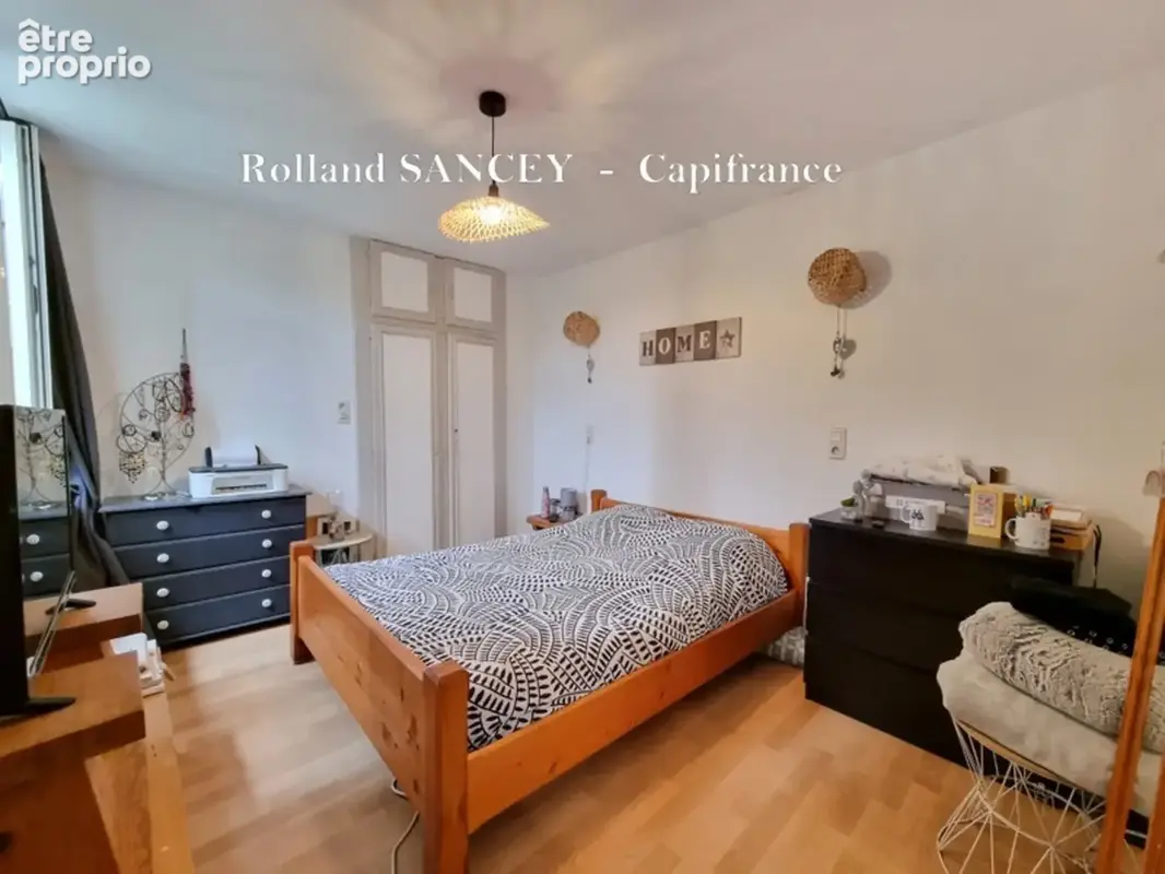 A vendre  ROYE (70) Maison avec habitation principale et logement locatif sur plus de 5800 m2 - photo 22