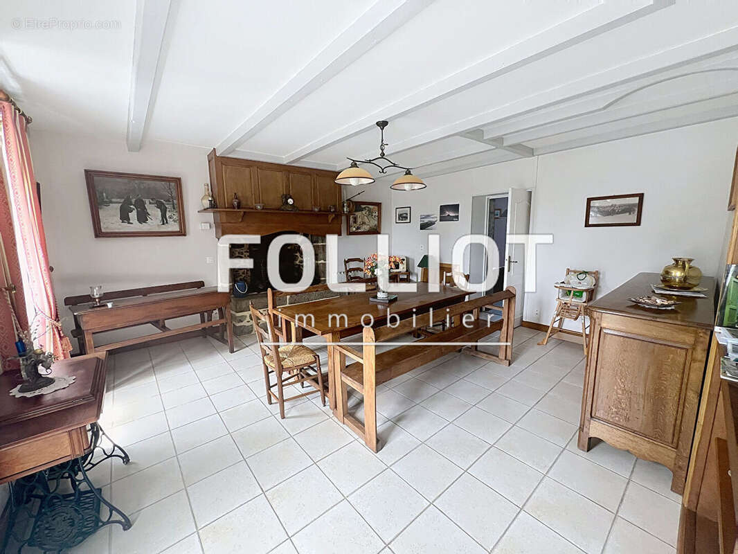 Maison à BRICQUEVILLE-LA-BLOUETTE