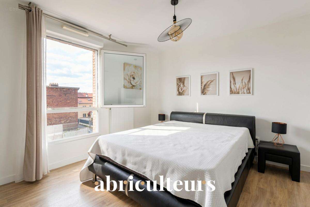 Appartement à GENNEVILLIERS