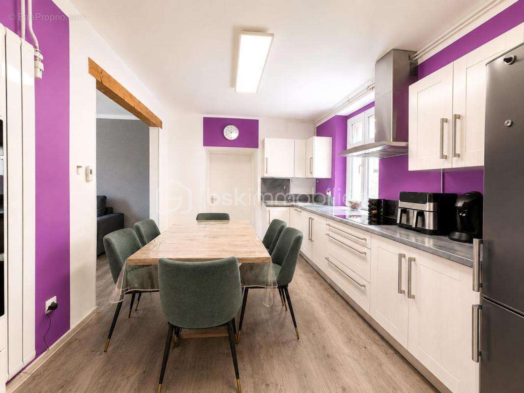 Maison familiale avec grange attenante : une opportunite rare ! - photo 7
