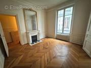 Appartement à PARIS-6E
