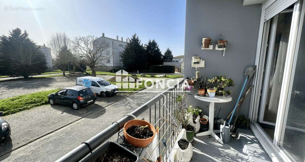 Appartement à TONNAY-CHARENTE