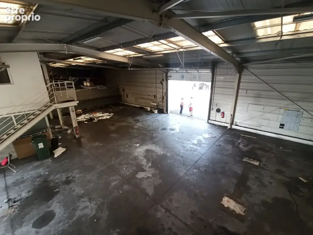 Vente Ens. Immob. Commercial - 1.330m2 - photo 23