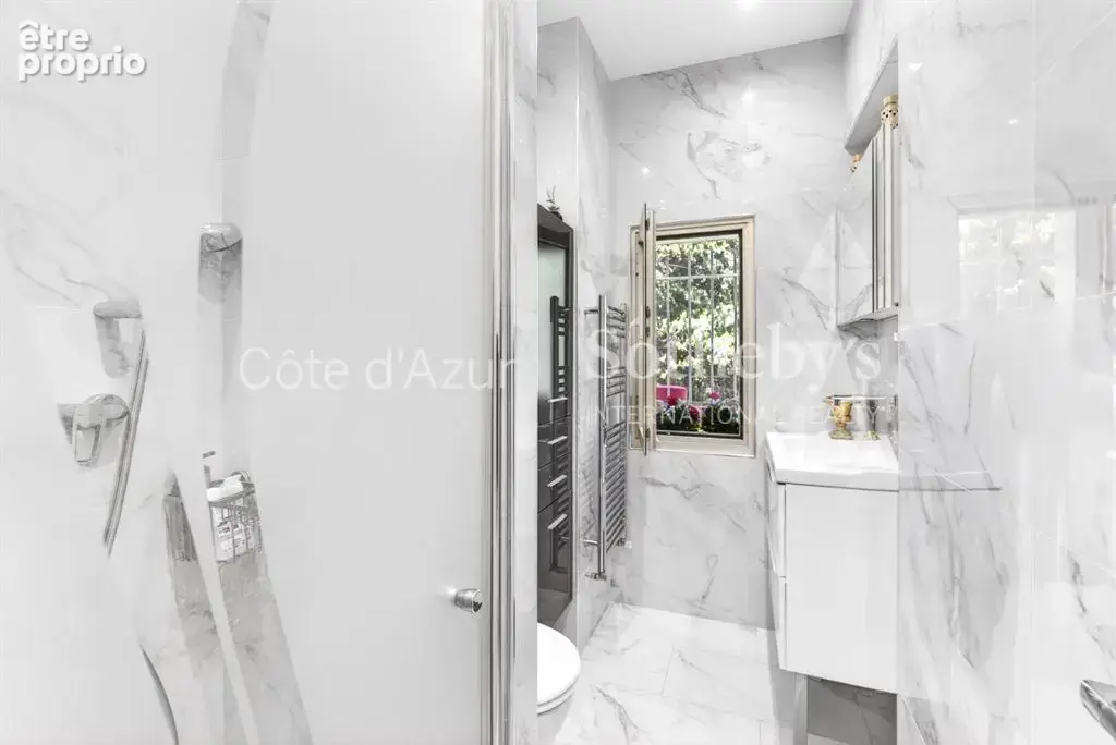 Cannes Croix des Gardes villa avec échappée mer, piscine et terrain plat - photo 17