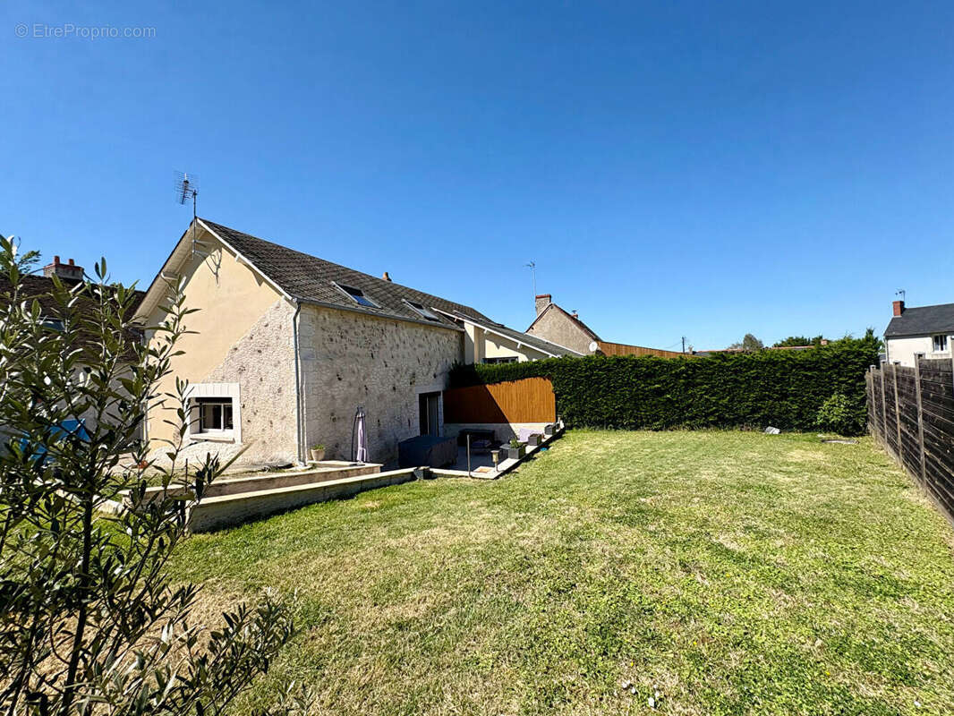 Maison à SAINT-CLAUDE-DE-DIRAY