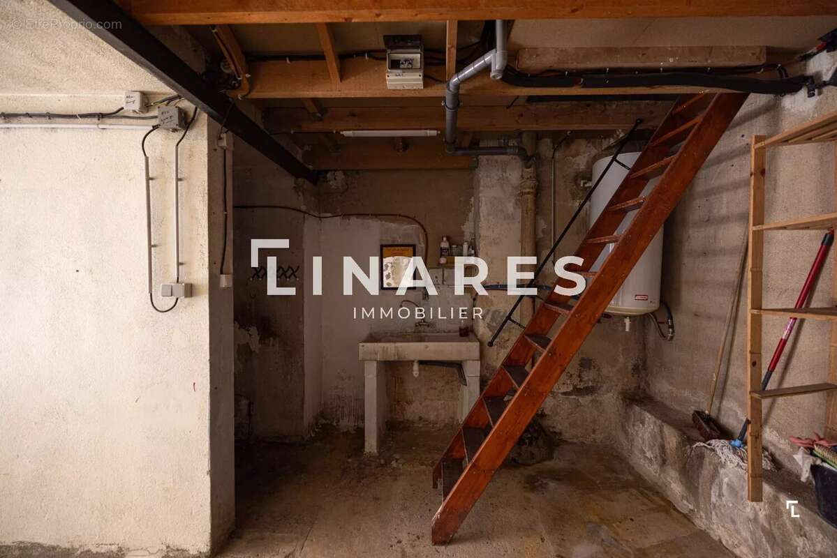 Parking à MARSEILLE-4E