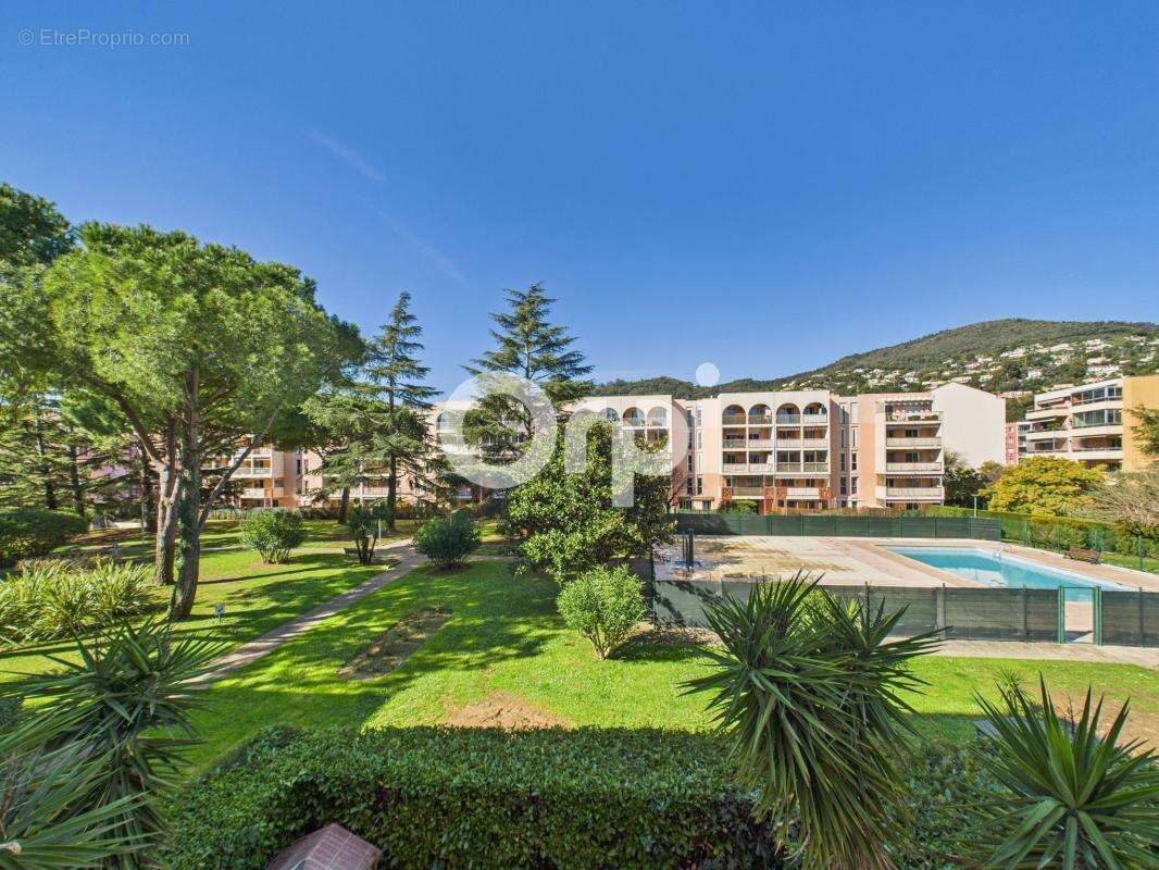 Appartement à MANDELIEU-LA-NAPOULE