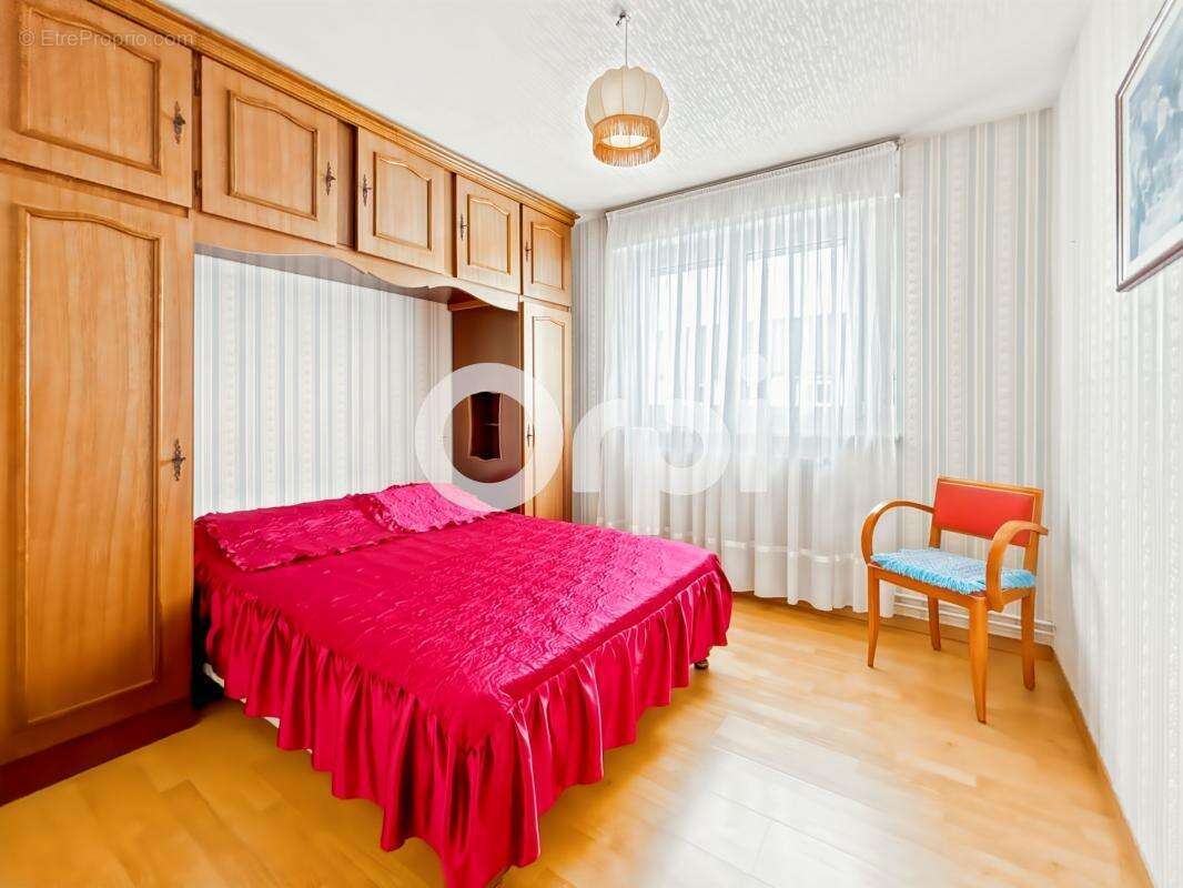 Maison à SAINT-MARTIN-BOULOGNE