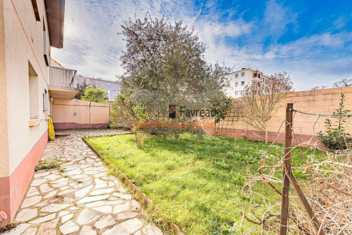 Maison à CHEVILLY-LARUE