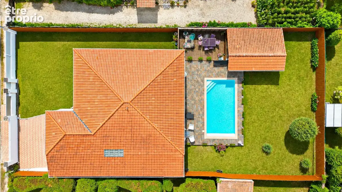 EXCLUSiVITÉ : Maison familliale de plein-pied avec piscine - photo 22