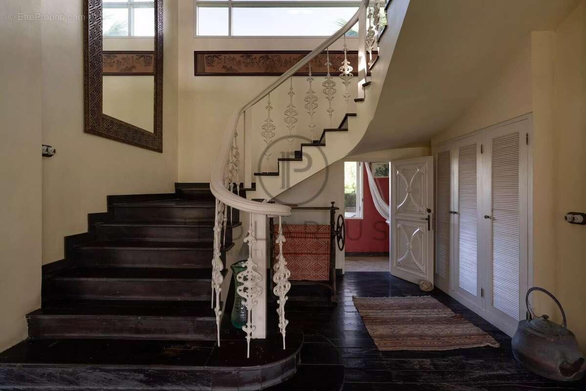 Domaine Colonial de Luxe Intemporel  Rare Résidence Familiale en Pleine Propriété près de Canggu, Bali - photo 27