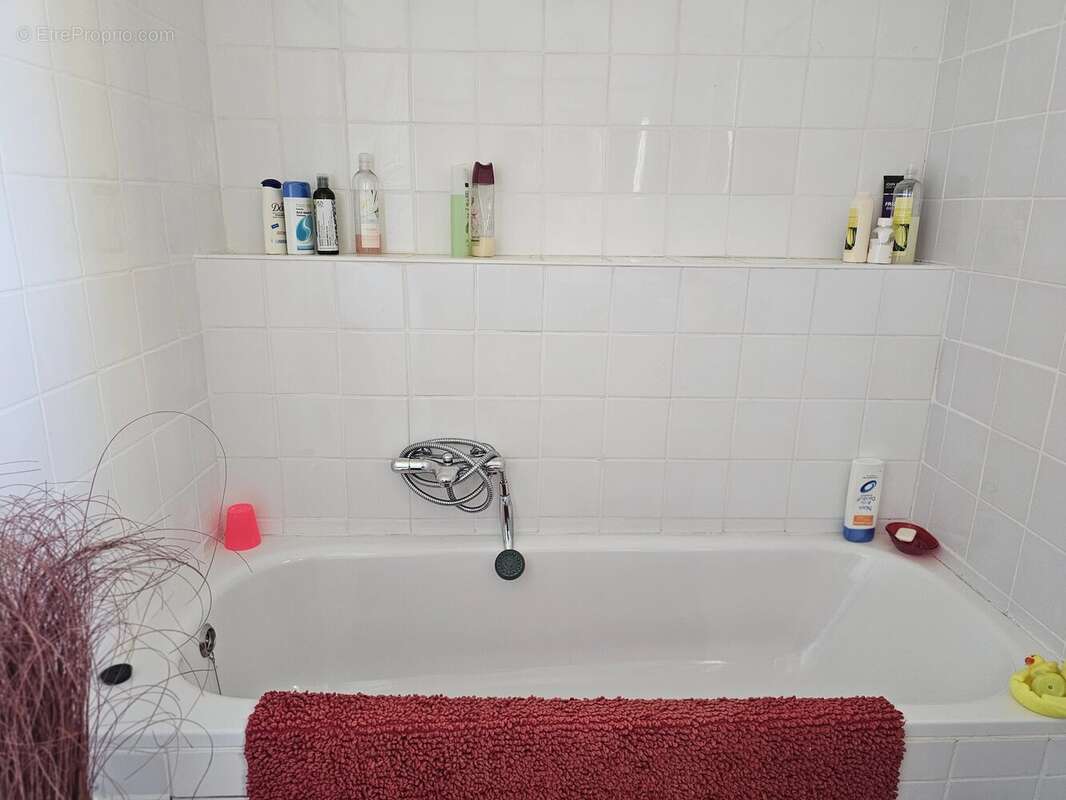 Maison lumineuse de 5 chambres avec piscine - photo 12