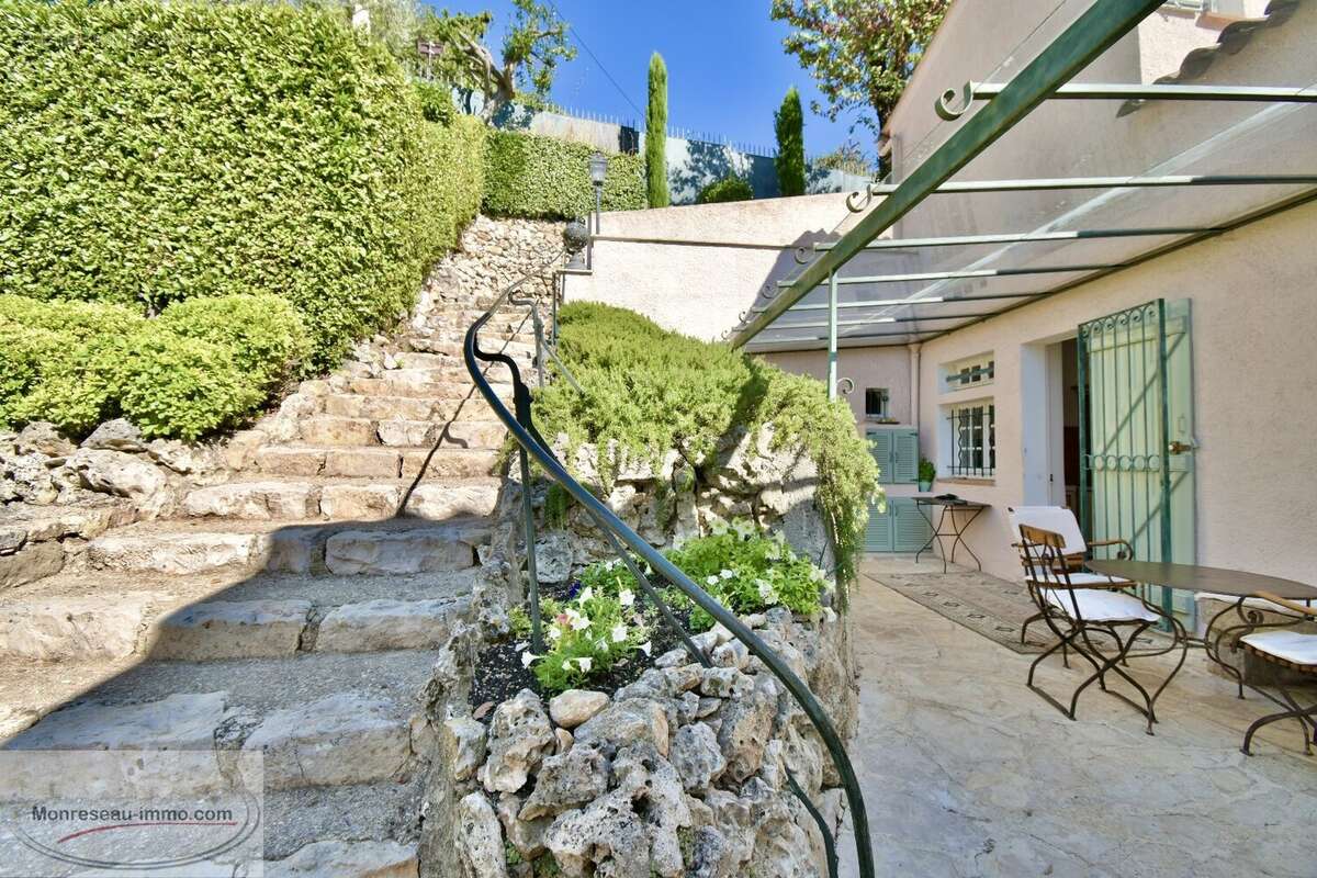 Grasse  Magnifique propriété - photo 10