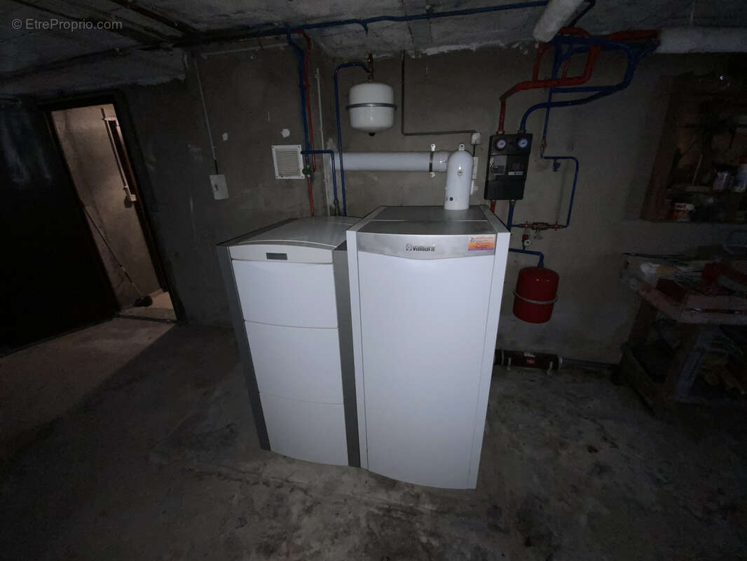 Maison à GRANGES-LE-BOURG