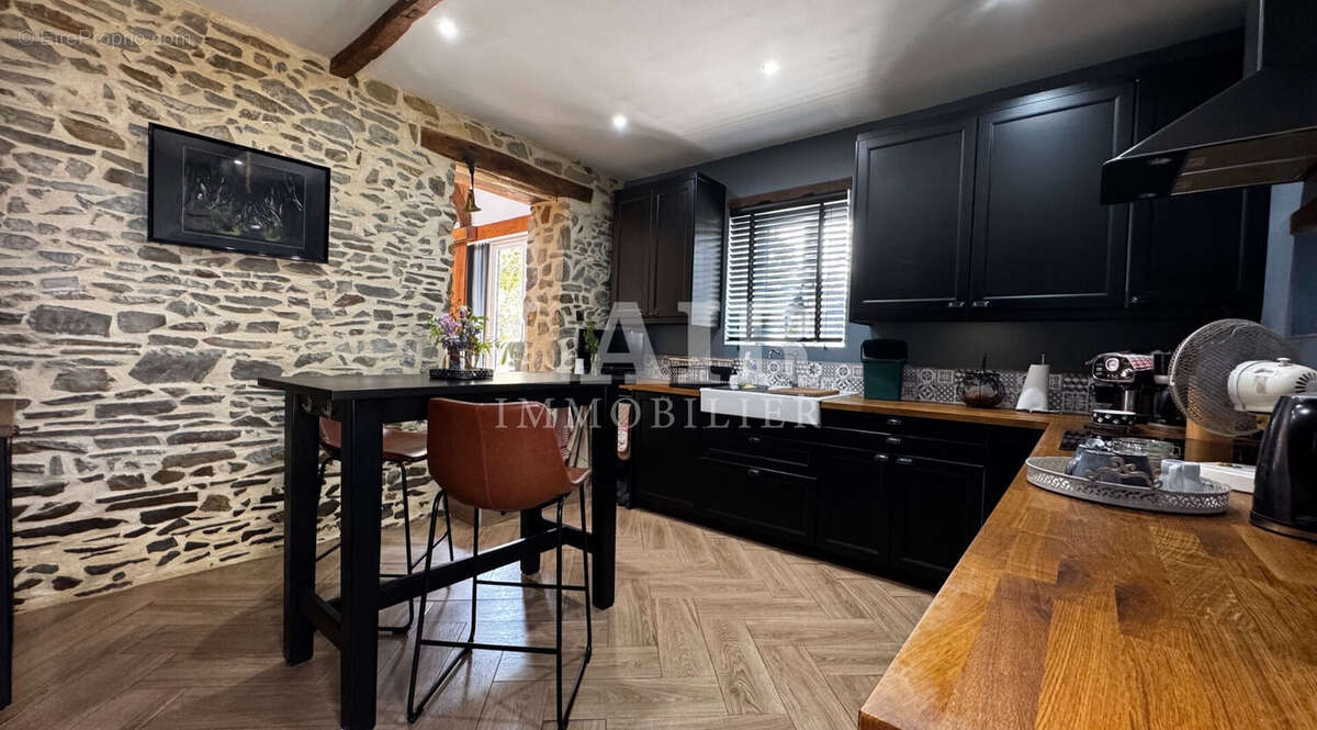 Magnifique propriété sur 1,8 hectares à vendre en Exclusivité secteur Pre En Pail Saint Samson - Réf: A15545 - photo 4
