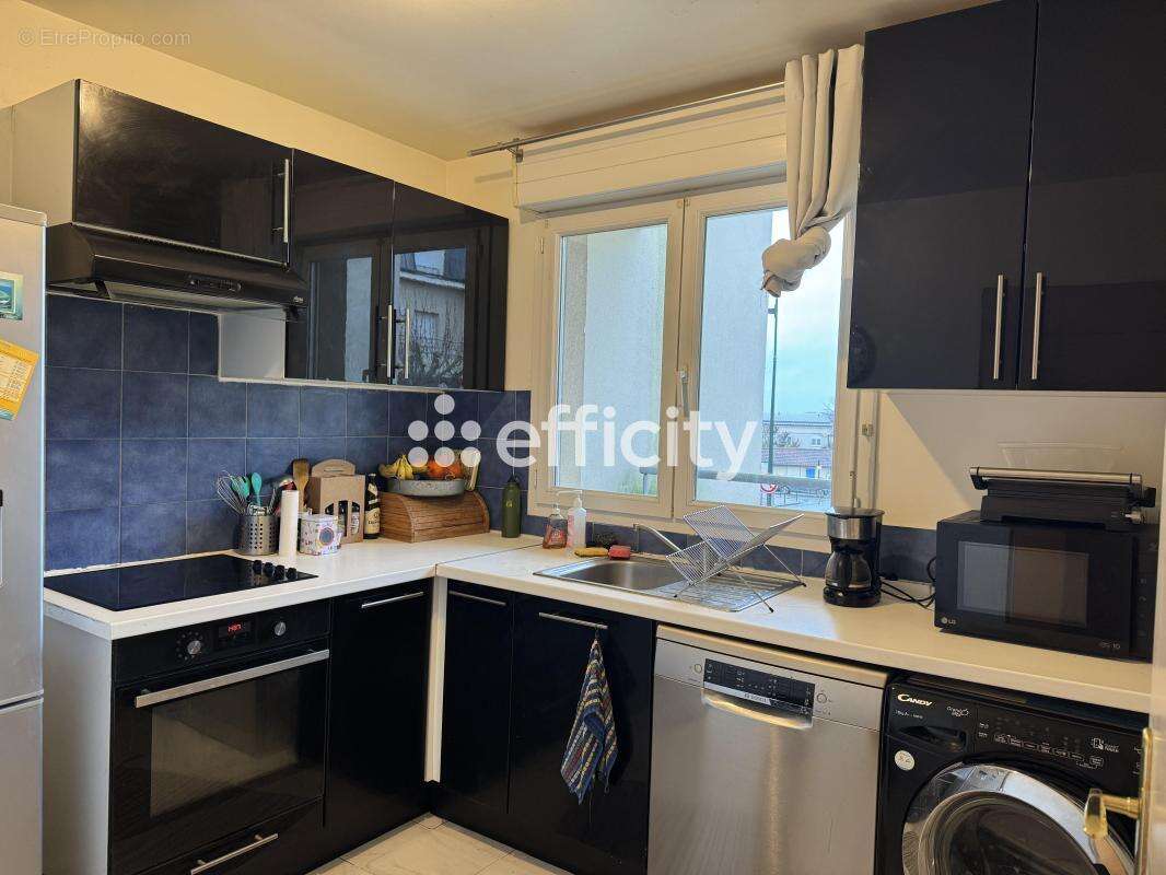 Appartement à CORBEIL-ESSONNES