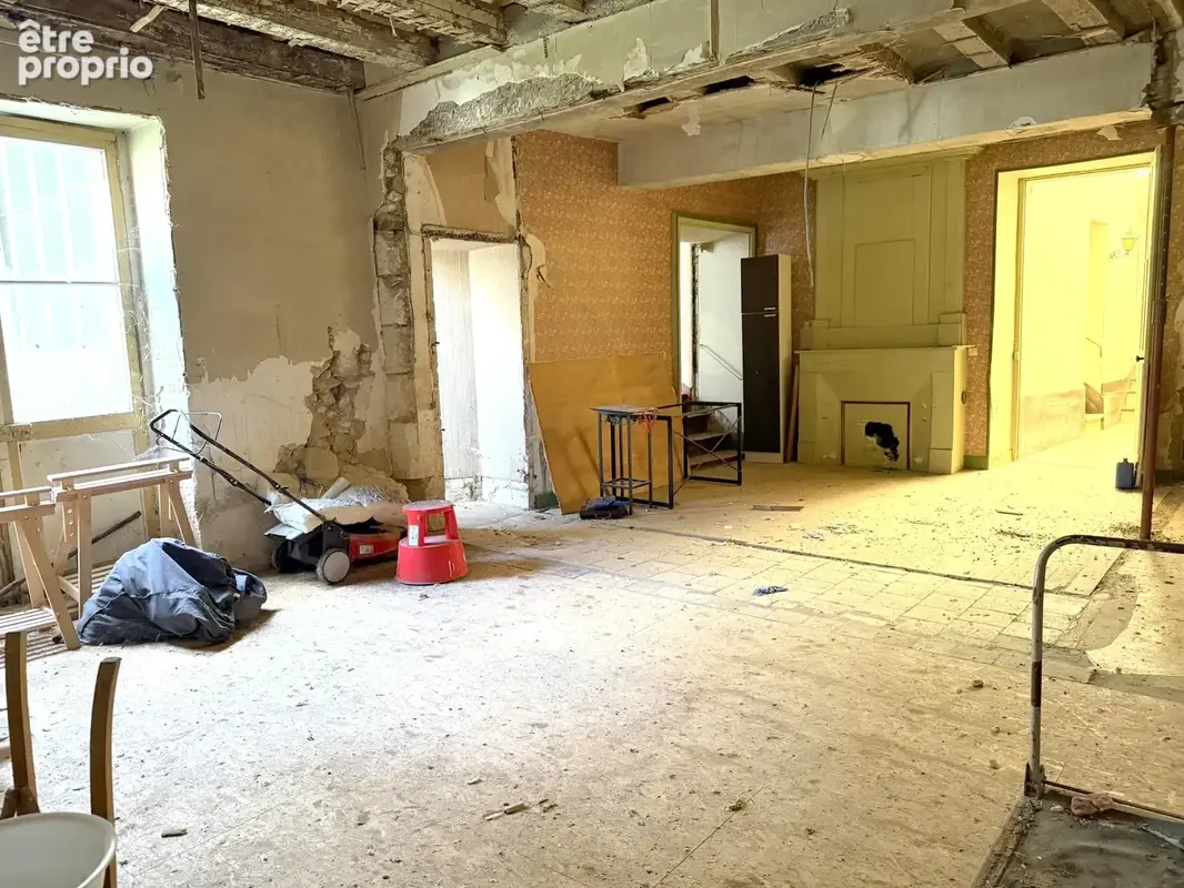Maison, style Napoléon III, de 153 m2 et une maison de 314 m2 à rénover - photo 16