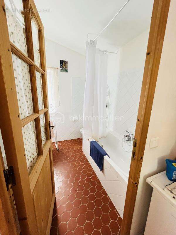 Maison à MOUSTIERS-SAINTE-MARIE