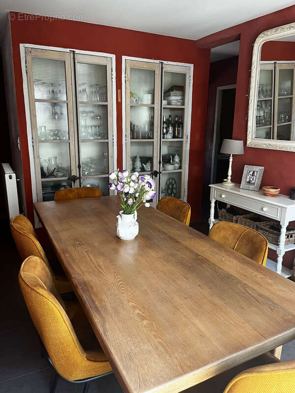 Maison de village de 160 m2  avec cour et terrasse - photo 6