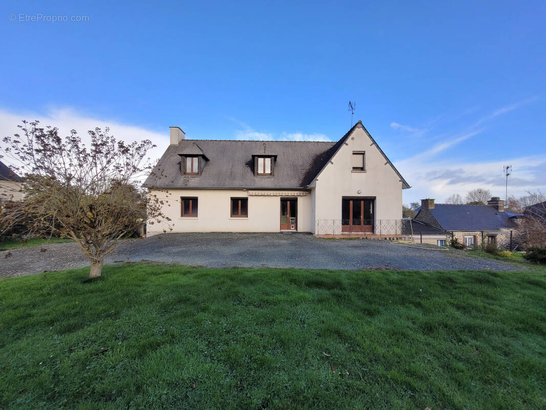 Maison à EPINIAC