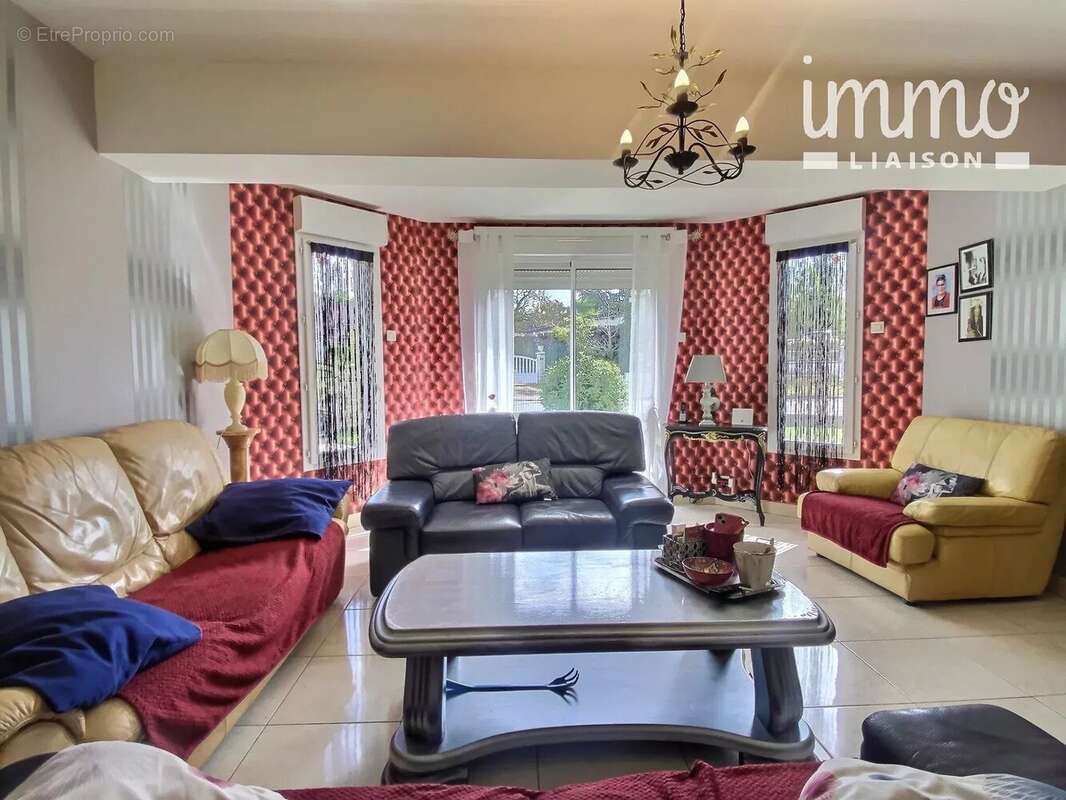 Maison à CHAUMONT-SUR-LOIRE