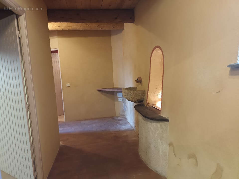 Maison à VILLARDONNEL