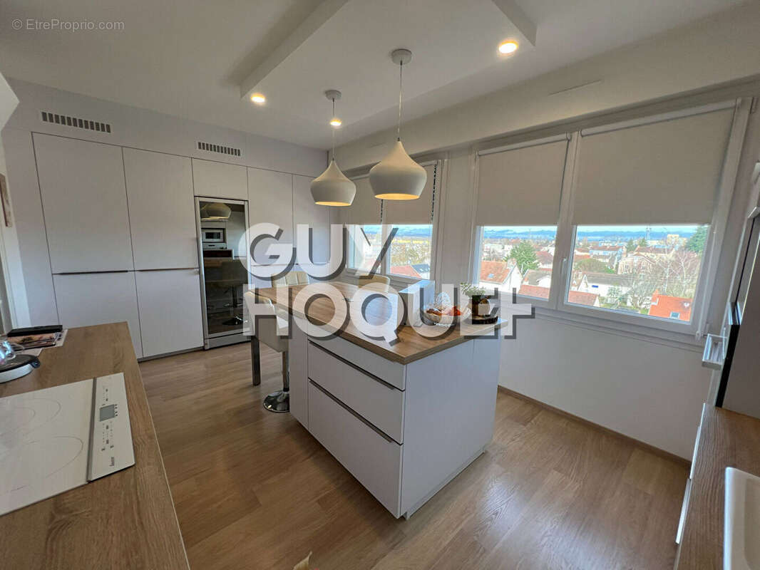 Appartement à MONTCEAU-LES-MINES