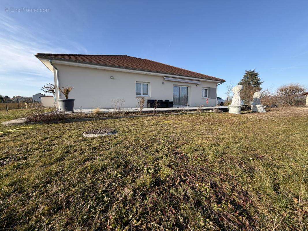 Maison à LE PONT-DE-BEAUVOISIN