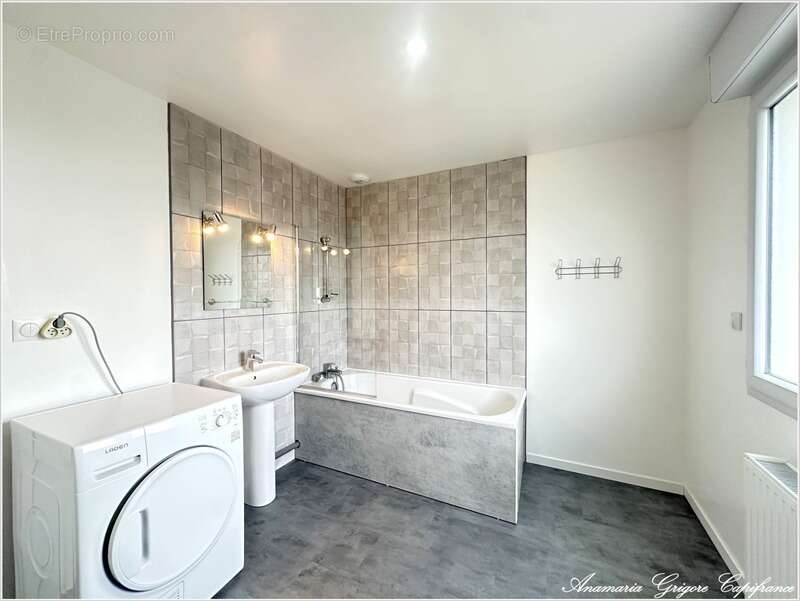 Maison à COURVILLE-SUR-EURE