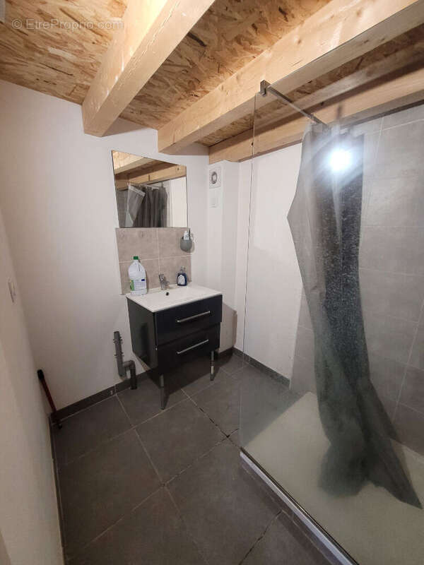 Appartement à BOURG-DE-PEAGE