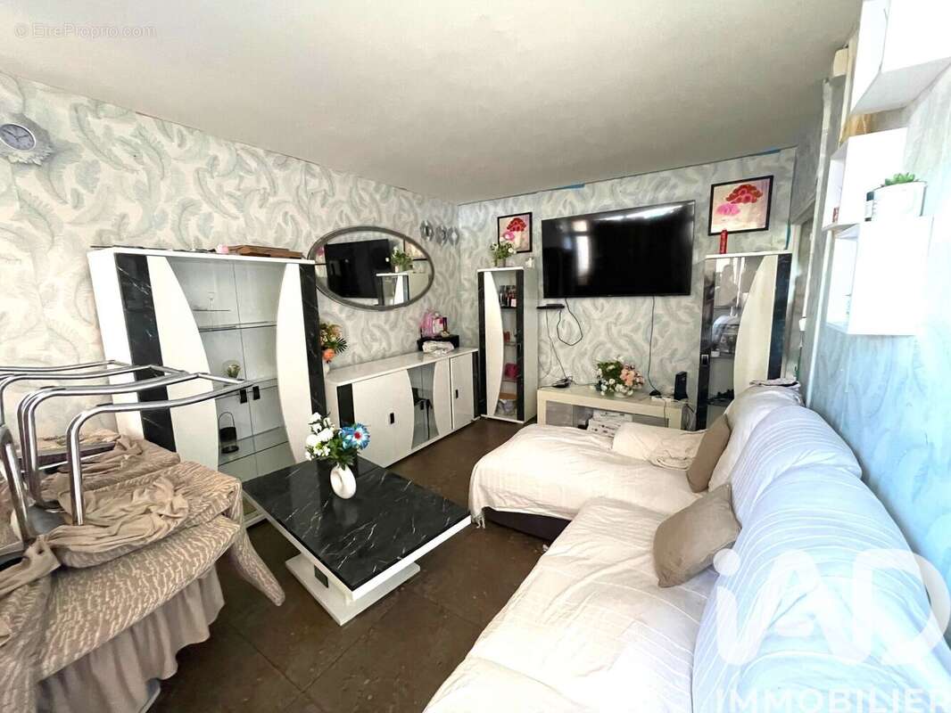 Appartement 70 m² à Saint-Denis  - photo 2