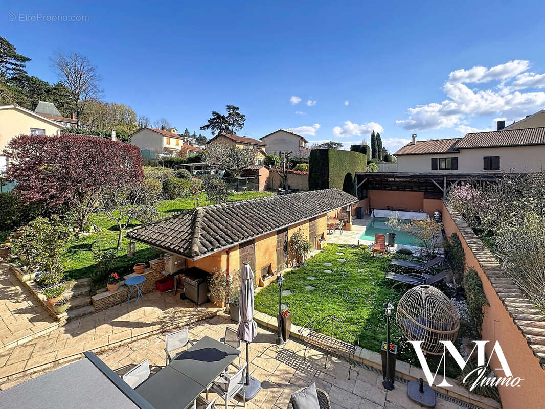 Maison à NEUVILLE-SUR-SAONE