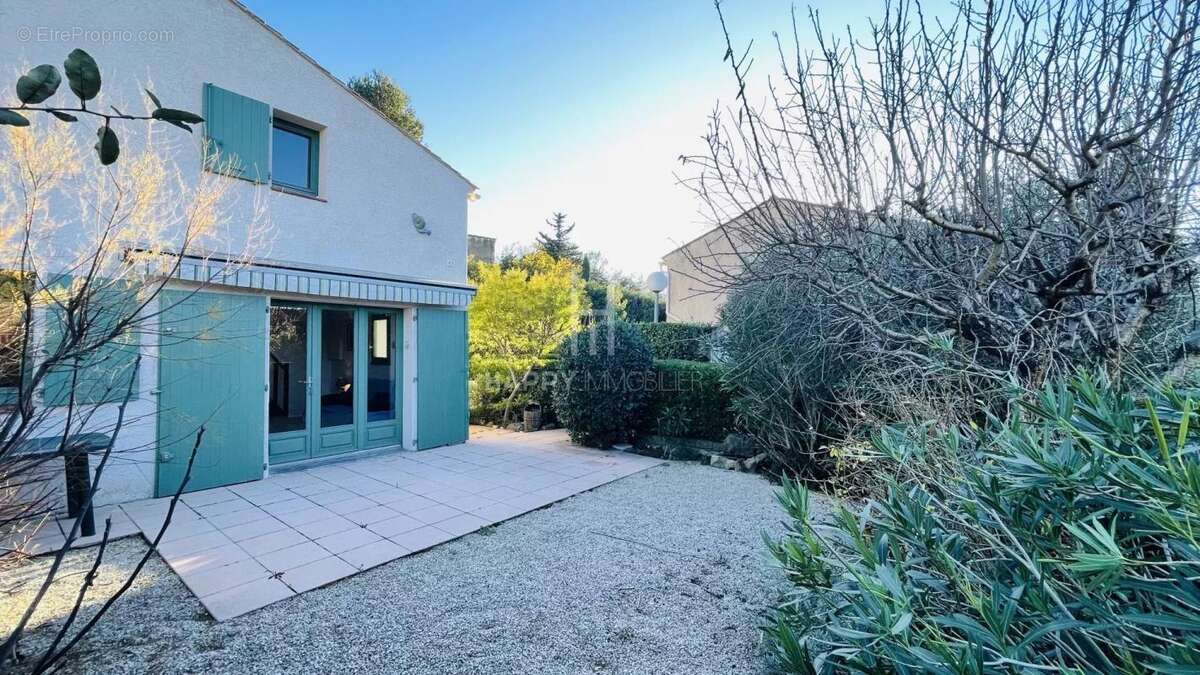 Maison à MAUSSANE-LES-ALPILLES
