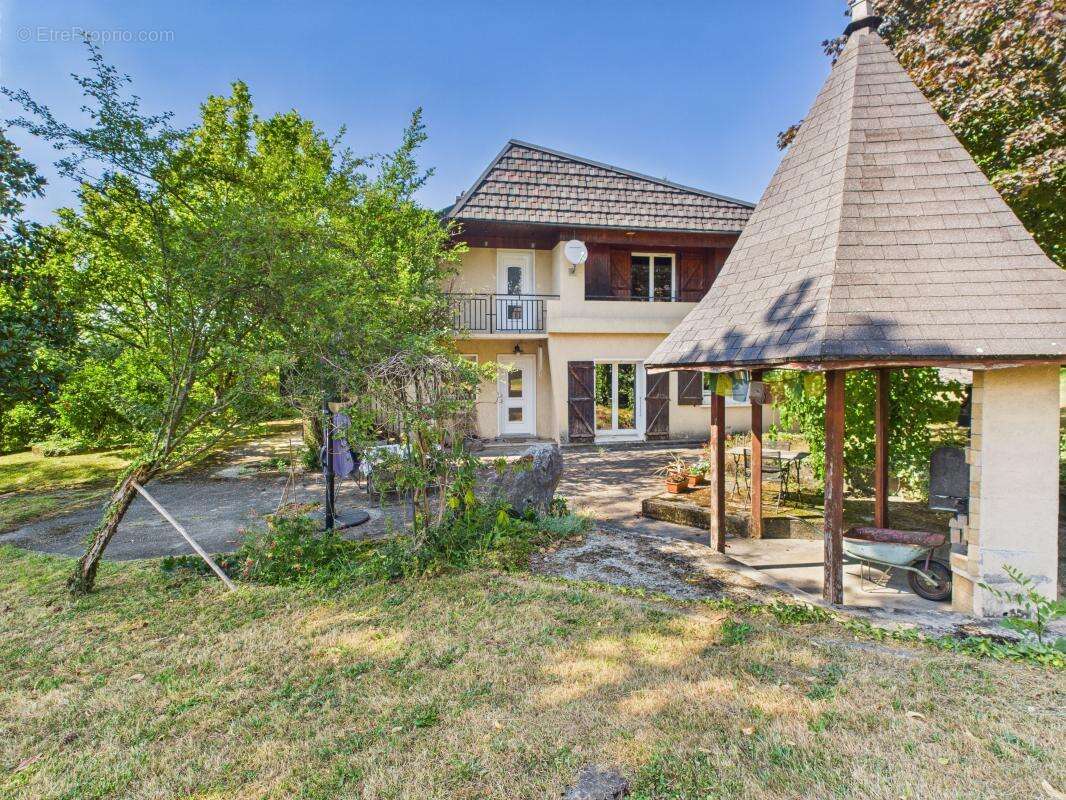 Maison à SAINTE-HELENE-DU-LAC