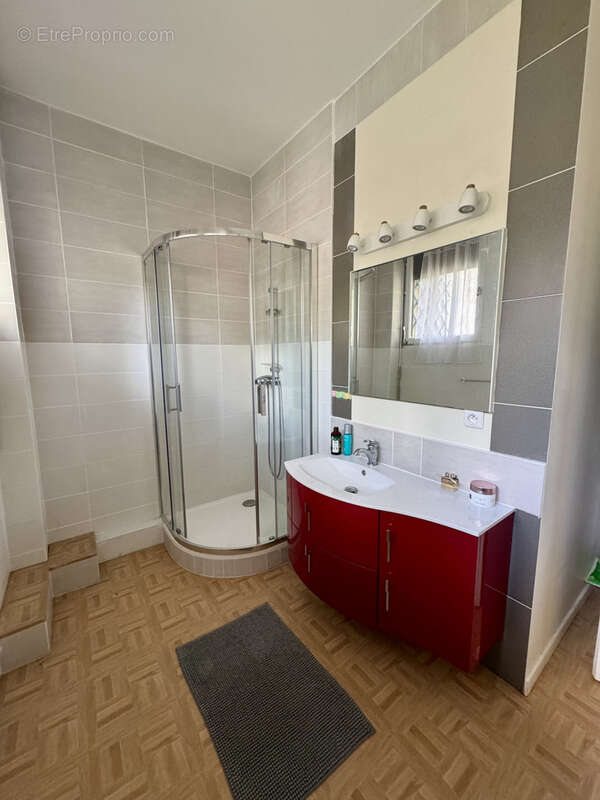 Appartement à HARDRICOURT