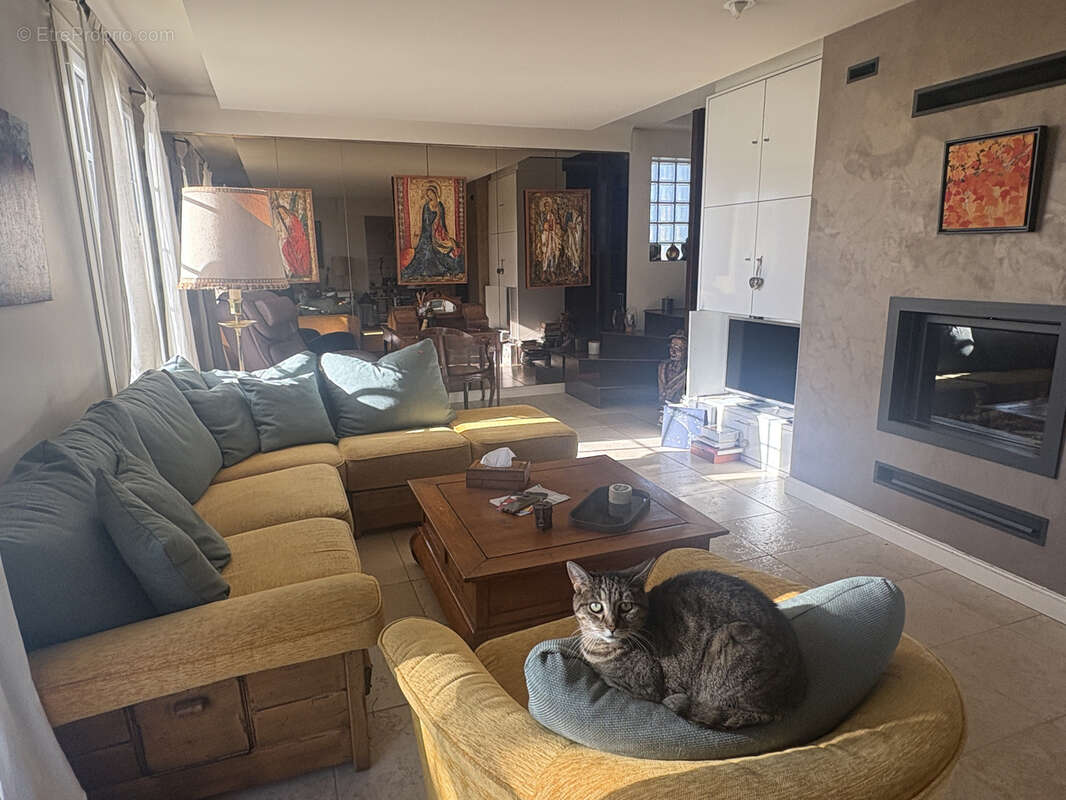 Maison à SAINT-JULIEN-LES-VILLAS