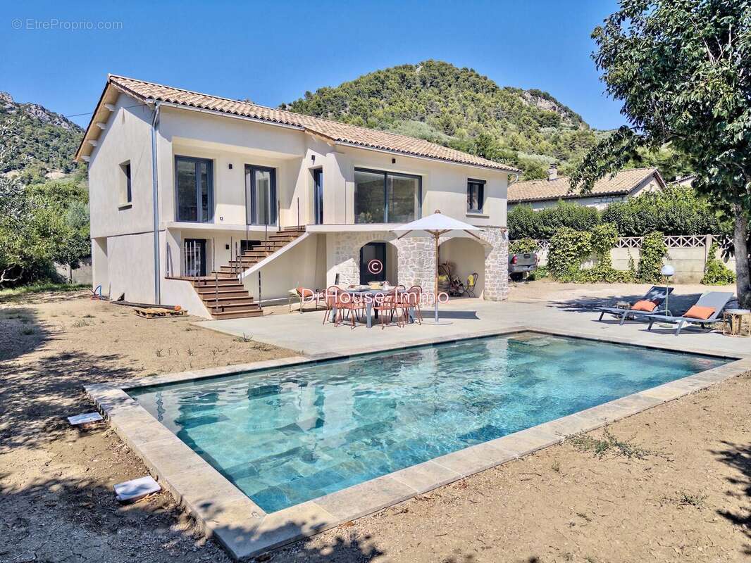 Maison à BUIS-LES-BARONNIES