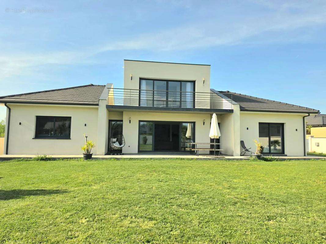 Maison à SAINT-MARTIN