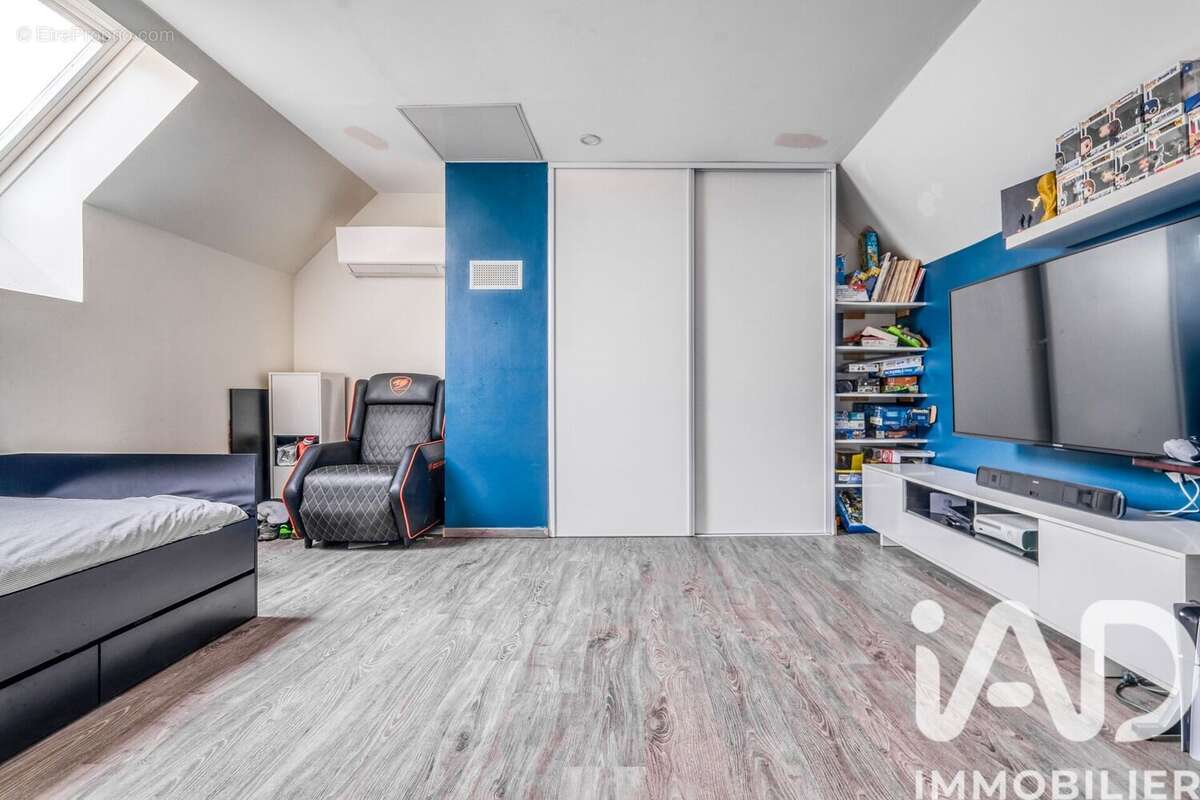 Photo 4 - Maison à PEROY-LES-GOMBRIES