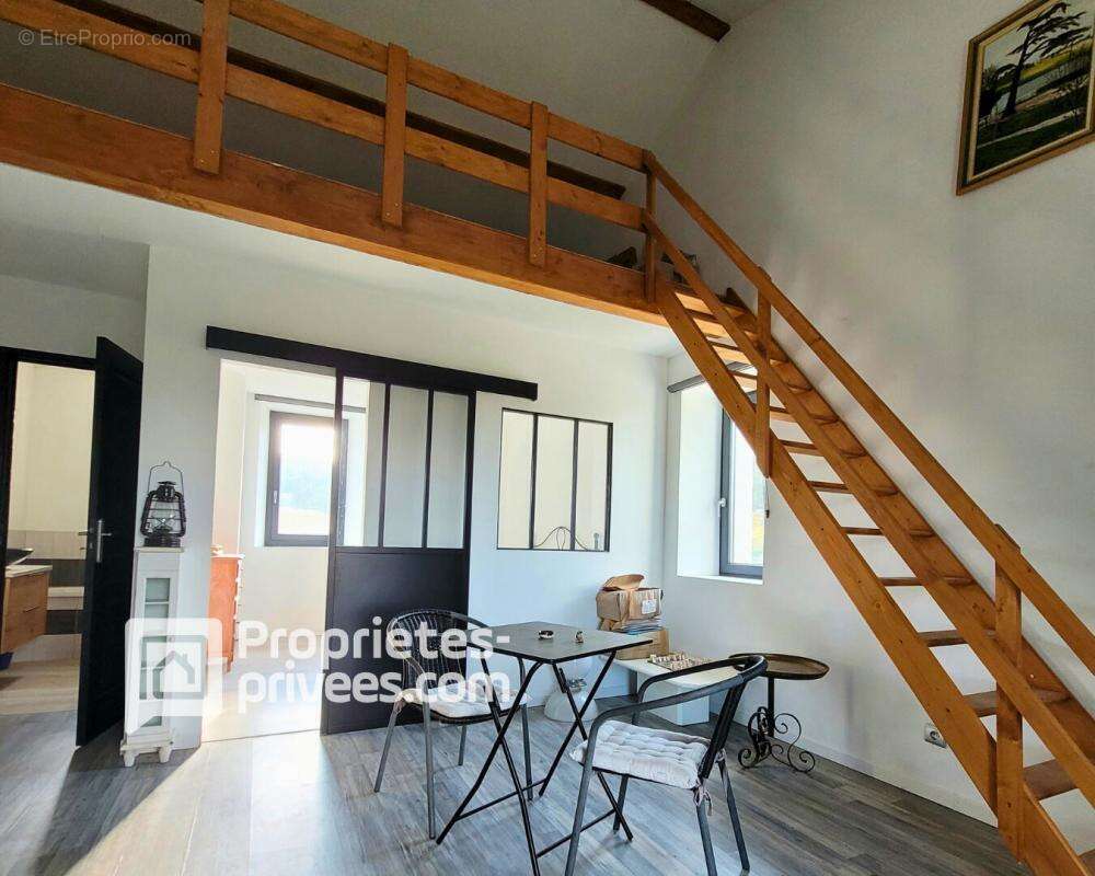 Maison à SAINT-PAUL-LE-JEUNE