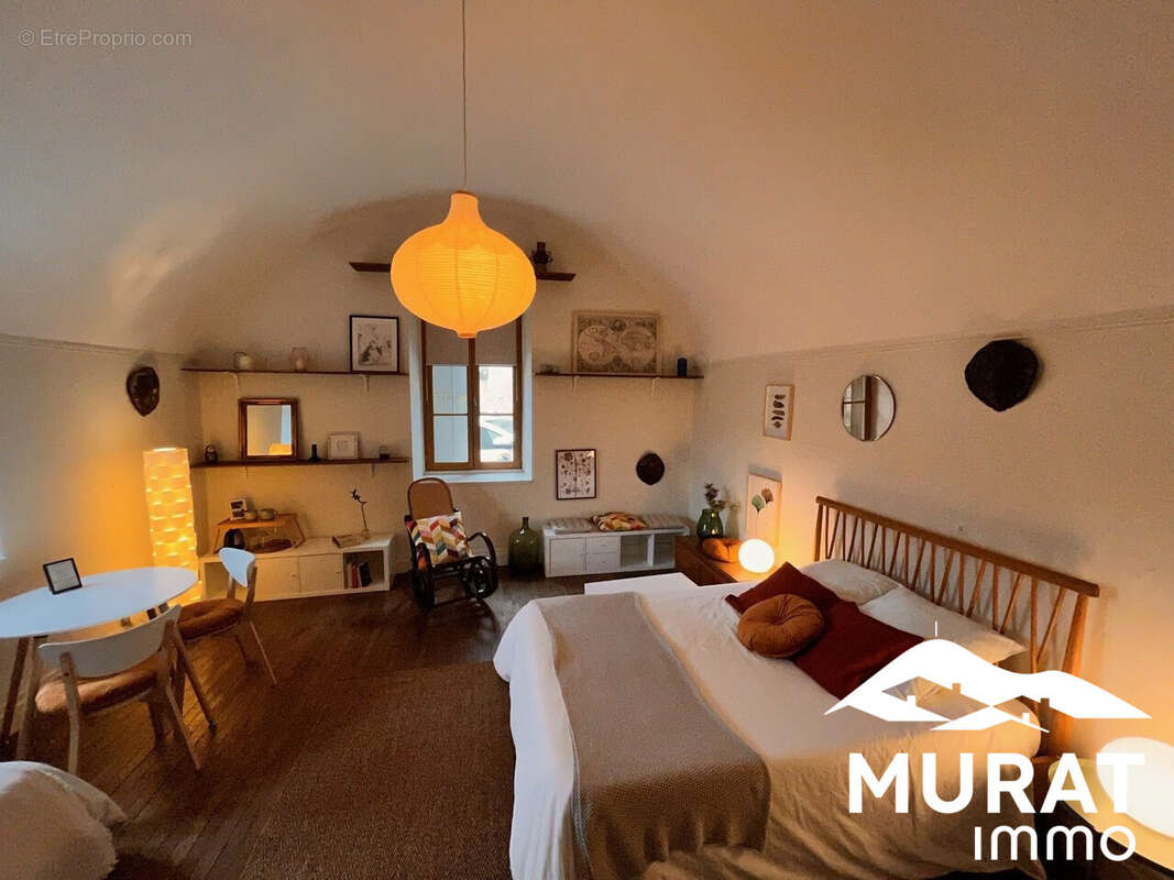 Maison à PONTGIBAUD