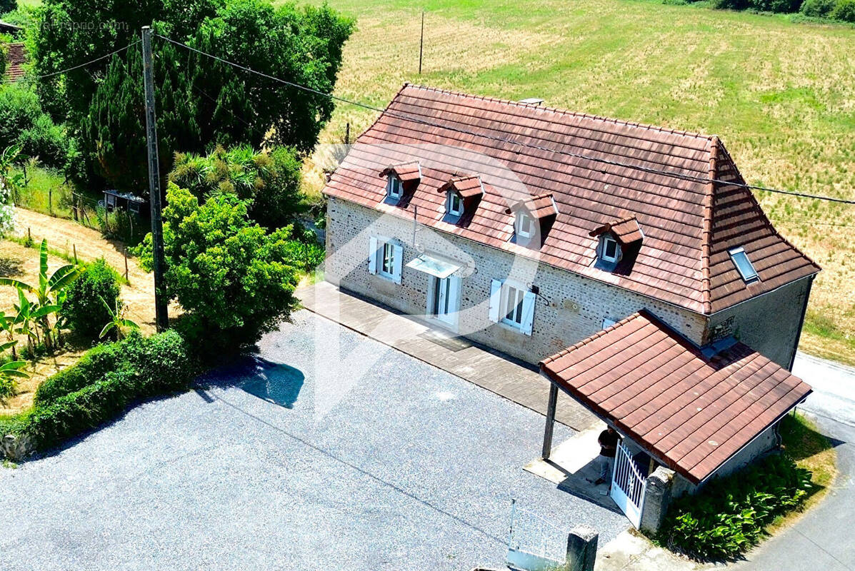 Maison à LABASTIDE-MONREJEAU