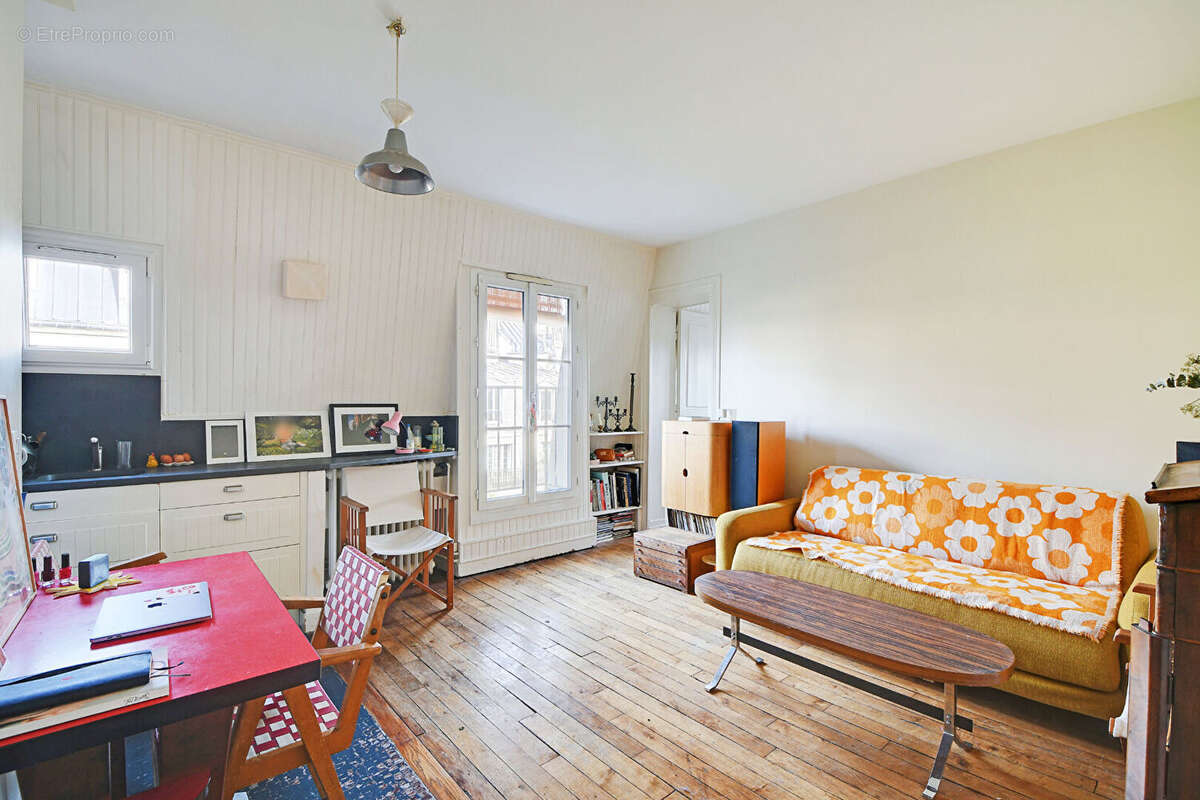 Appartement à PARIS-18E