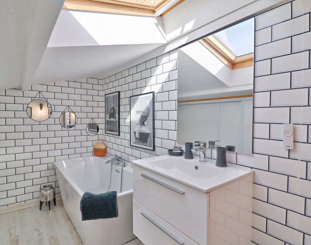 Maison à FORCALQUIER