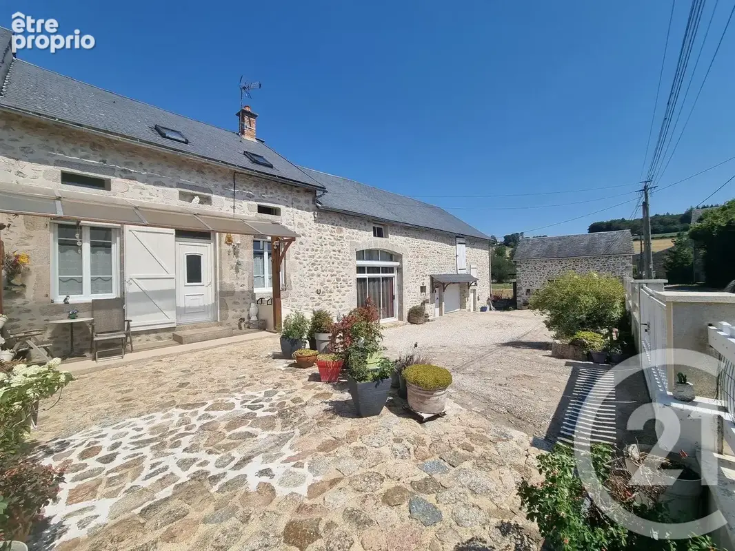 Maison à MONTSAUCHE-LES-SETTONS