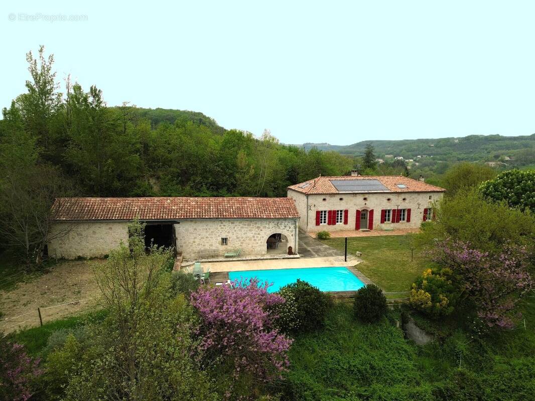 Maison à SAINT-URCISSE