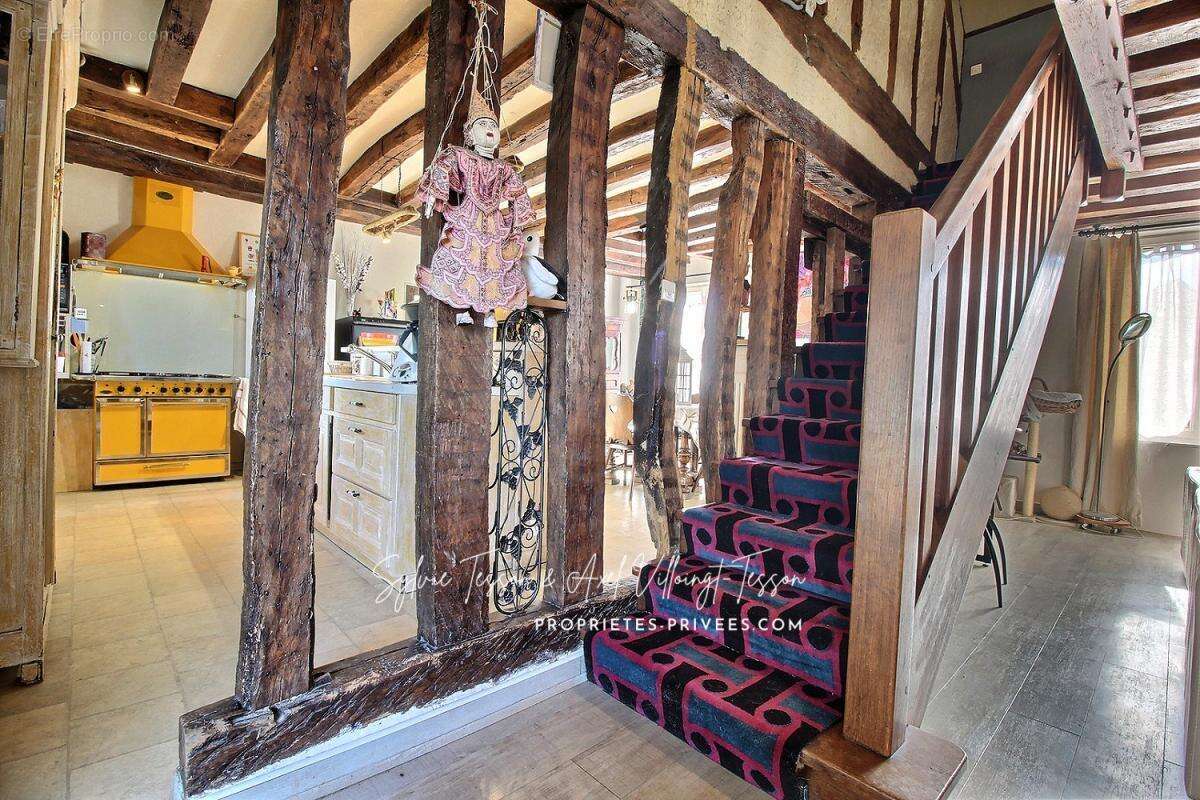 Maison à SAINT-LYE-LA-FORET