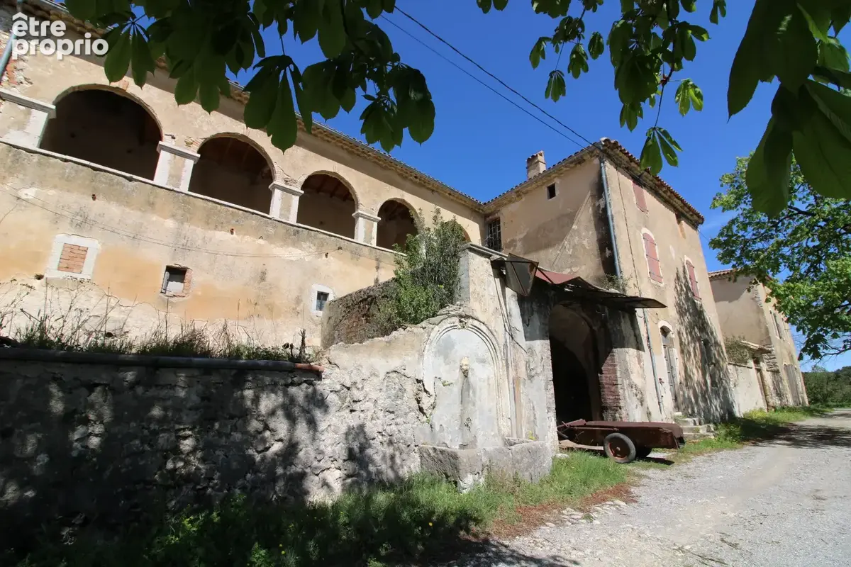 Mas de 2500 m2 sur 26 hectares. - photo 41