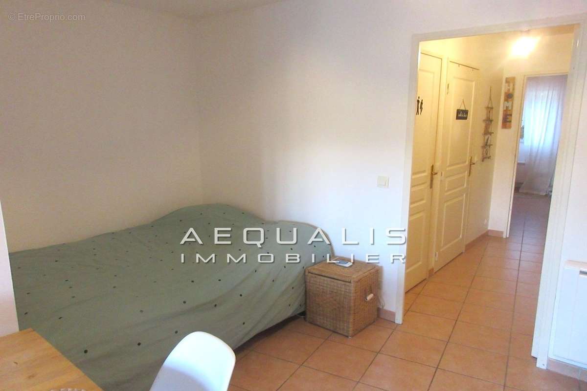 Appartement à SAINT-LAURENT-DU-VAR